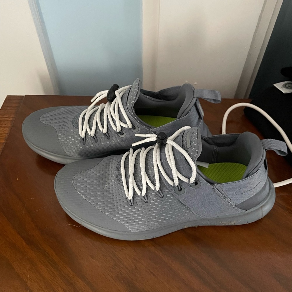 Nike Free Commuter 2017